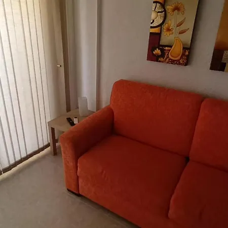 Acapulco First Line アパート