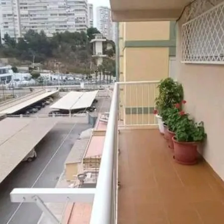 Acapulco First Line Апартаменты Бенидорм