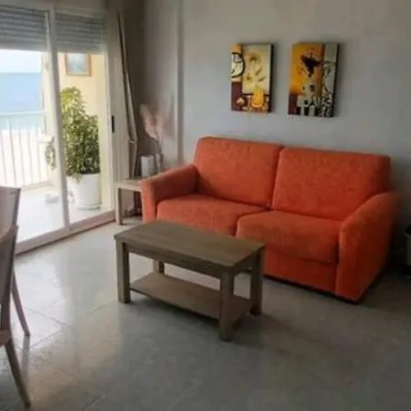 Acapulco First Line Бенидорм