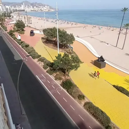 Acapulco First Line Апартаменты Бенидорм